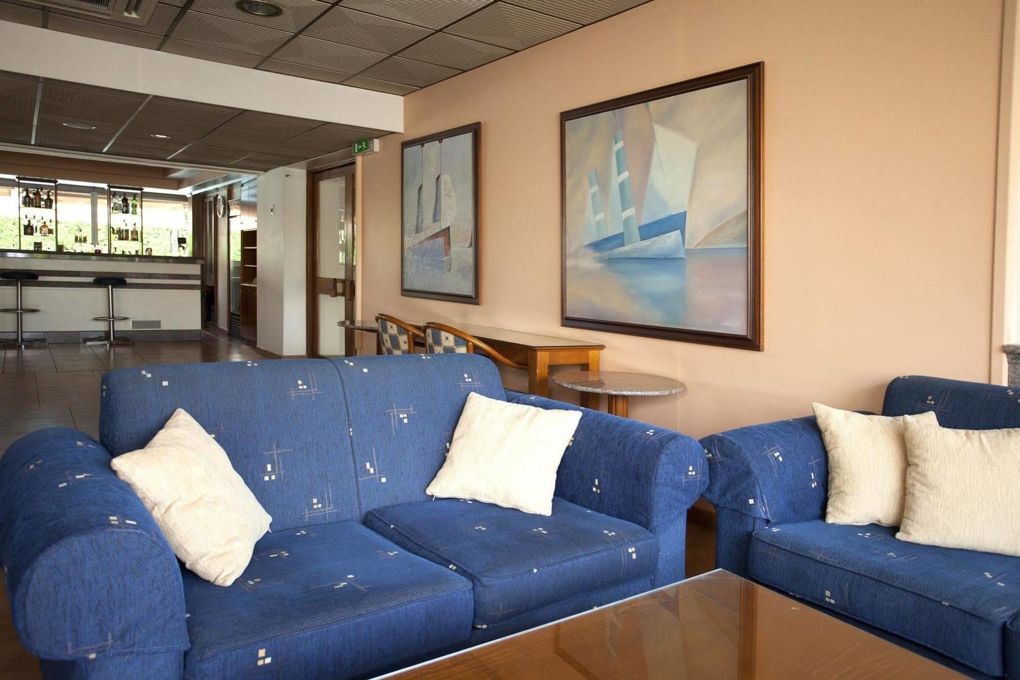 Pefkos Hotel
