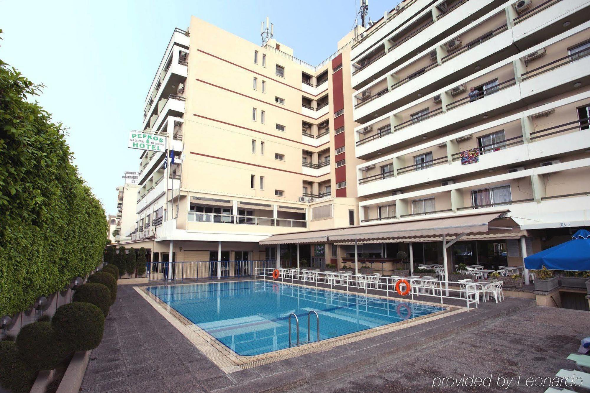 Hotel Pefkos 3*