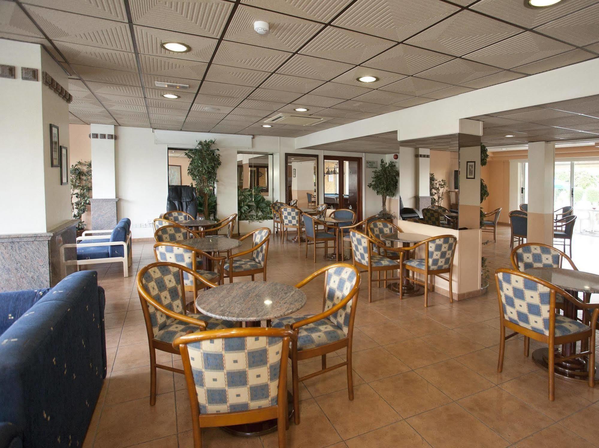 Pefkos Hotel