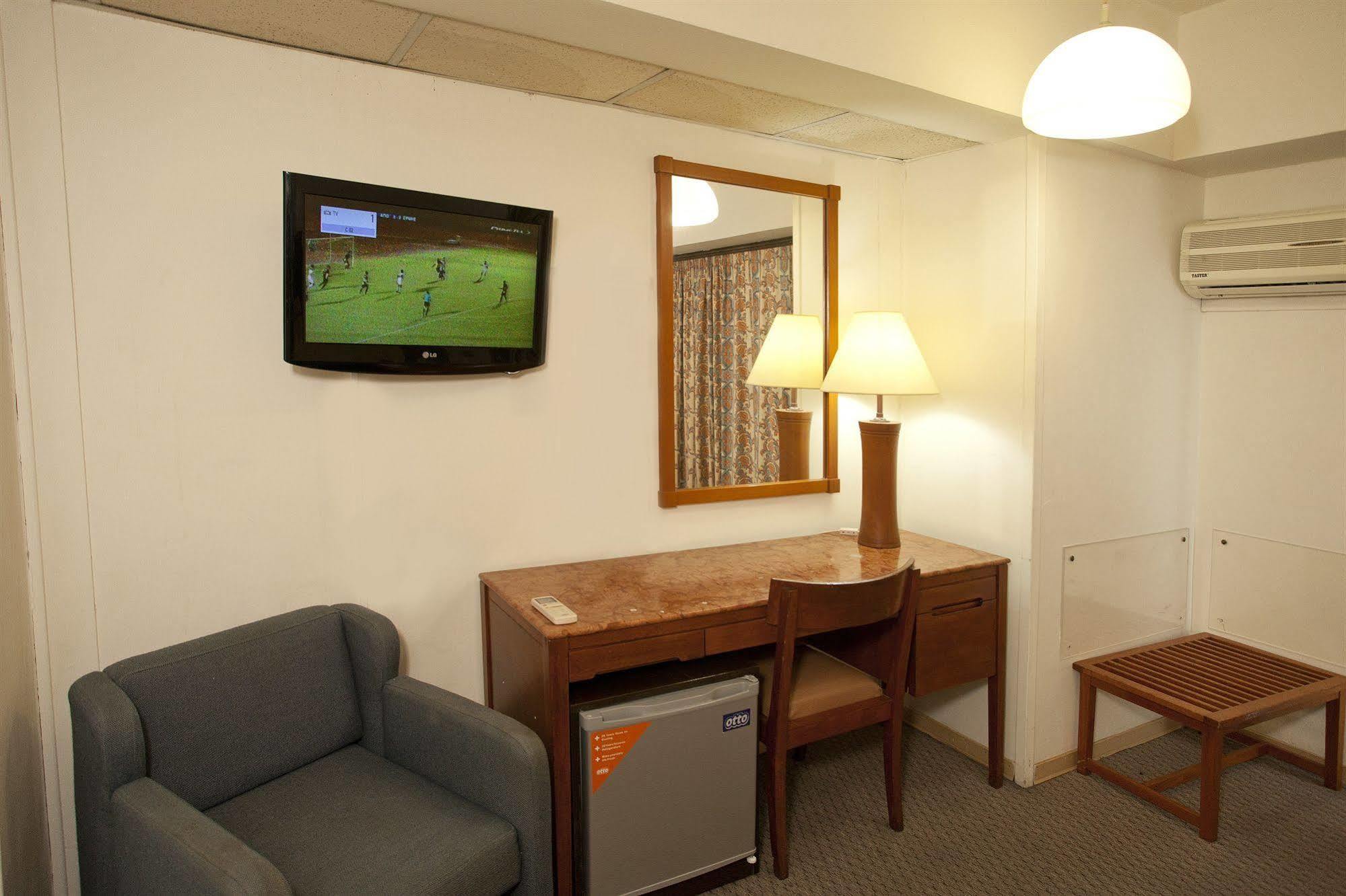 Hotel Pefkos Limassol