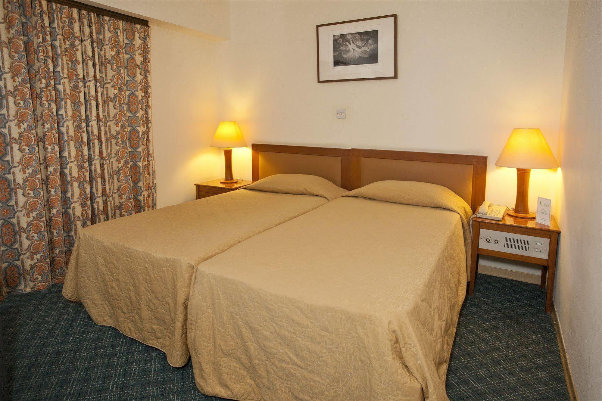 Pefkos 3* Limassol