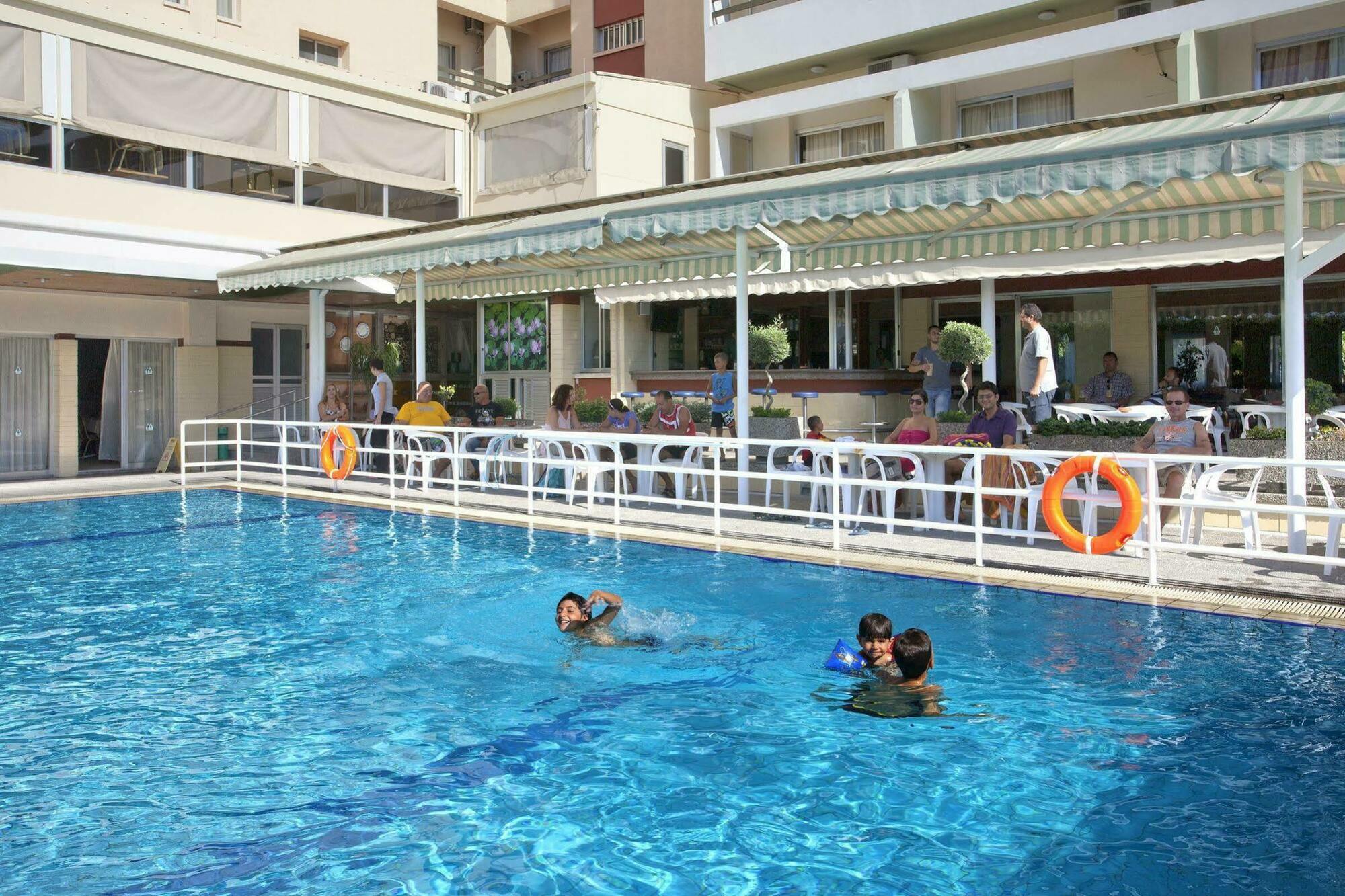 Pefkos Hotel 3*